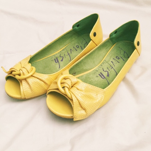 yellow blowfish shoes